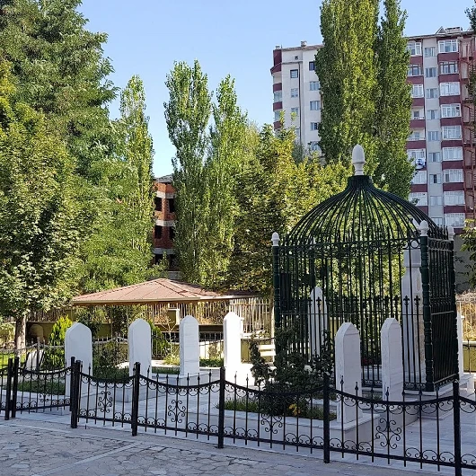 Mur Ali Baba: İlim ve Tevazu Abidesi