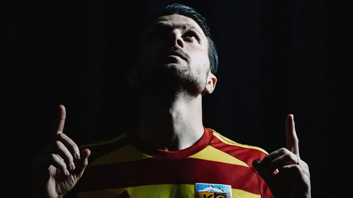 Murat Cem Akpınar Kayserispor'a İmza Attı