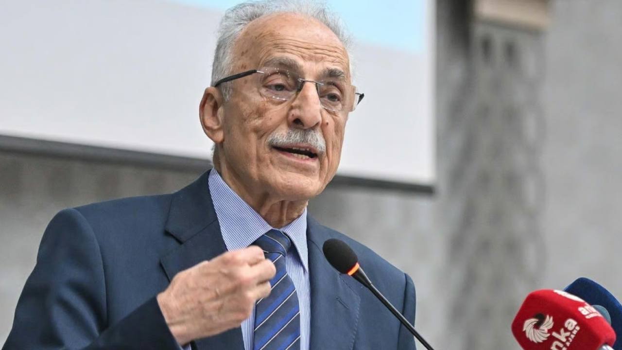 Murat Karayalçın YENİ Parti'ye katıldı: 'Özgür Özel'e inanıyorum