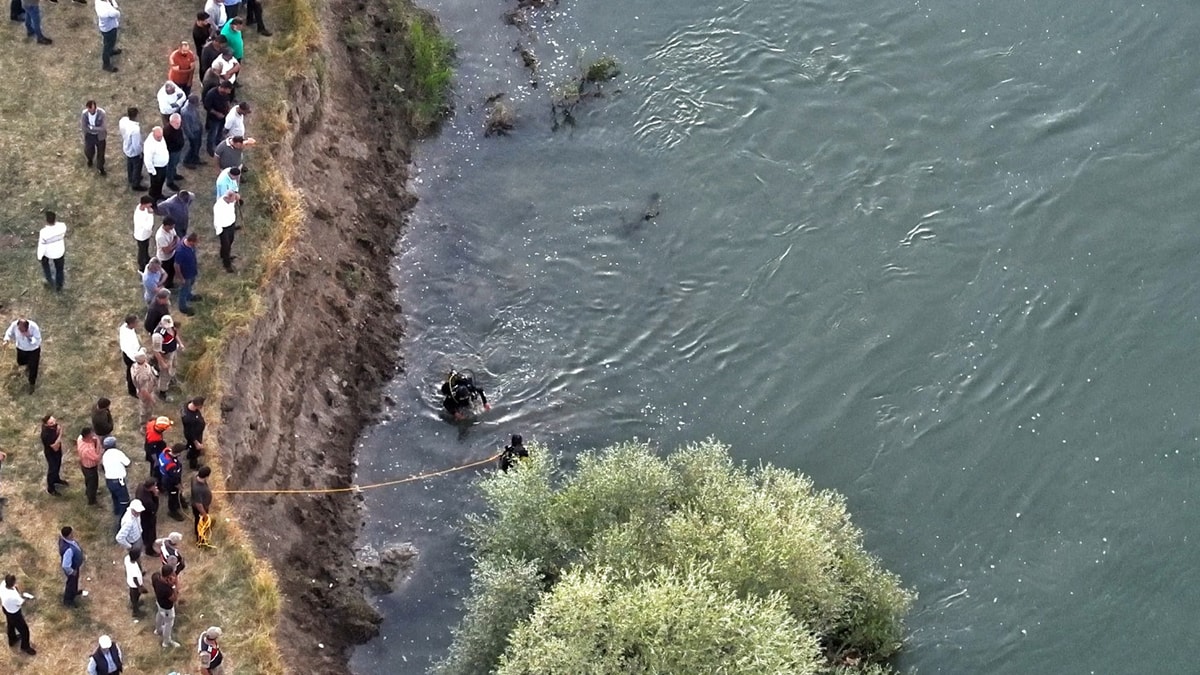 Muş'ta Murat Nehri'ne Düşen Çocuğun Cansız Bedeni Bulundu