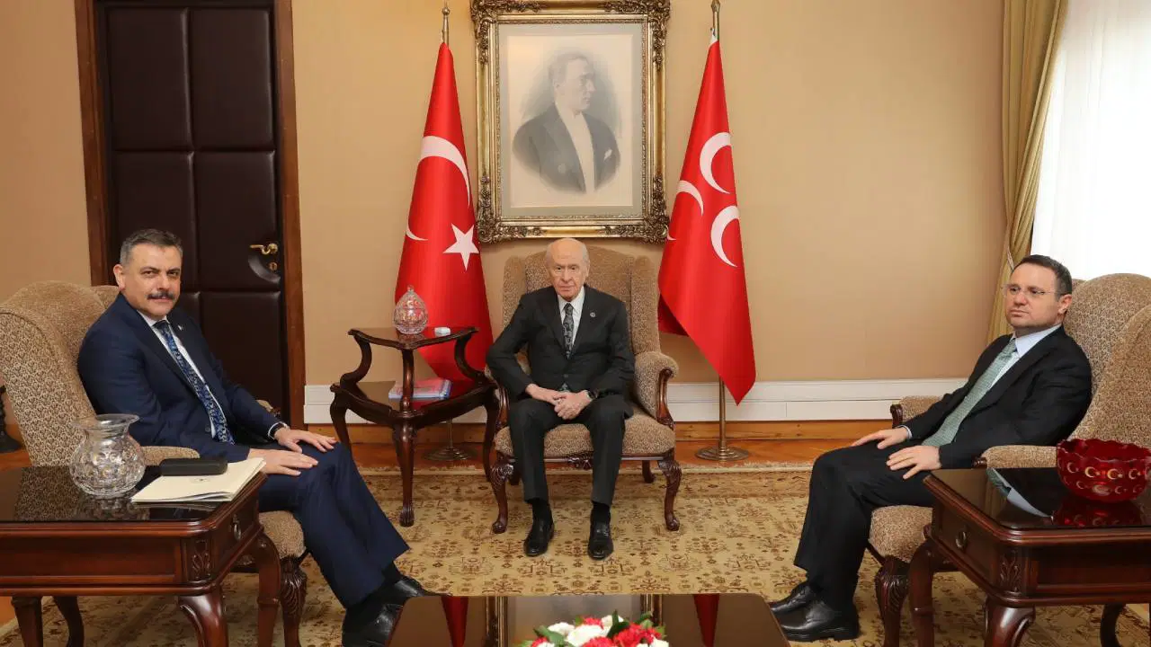 Mustafa Çiftçi ve Akın Gürlek'ten Bahçeli'ye TBMM'de ziyaret
