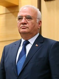 Mustafa Elitaş Nedir? Merak Edilenler