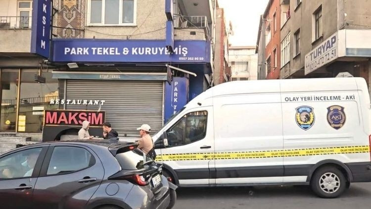 Müzikholde silahlı saldırı: 1 polis, 1 saldırgan öldü