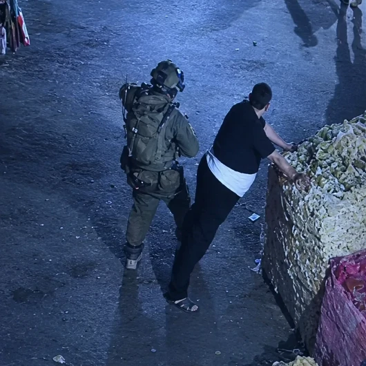 Nablus'ta İsrail Askeri Filistinliyi Darbetti: Kamera Kaydı Ortaya Çıktı