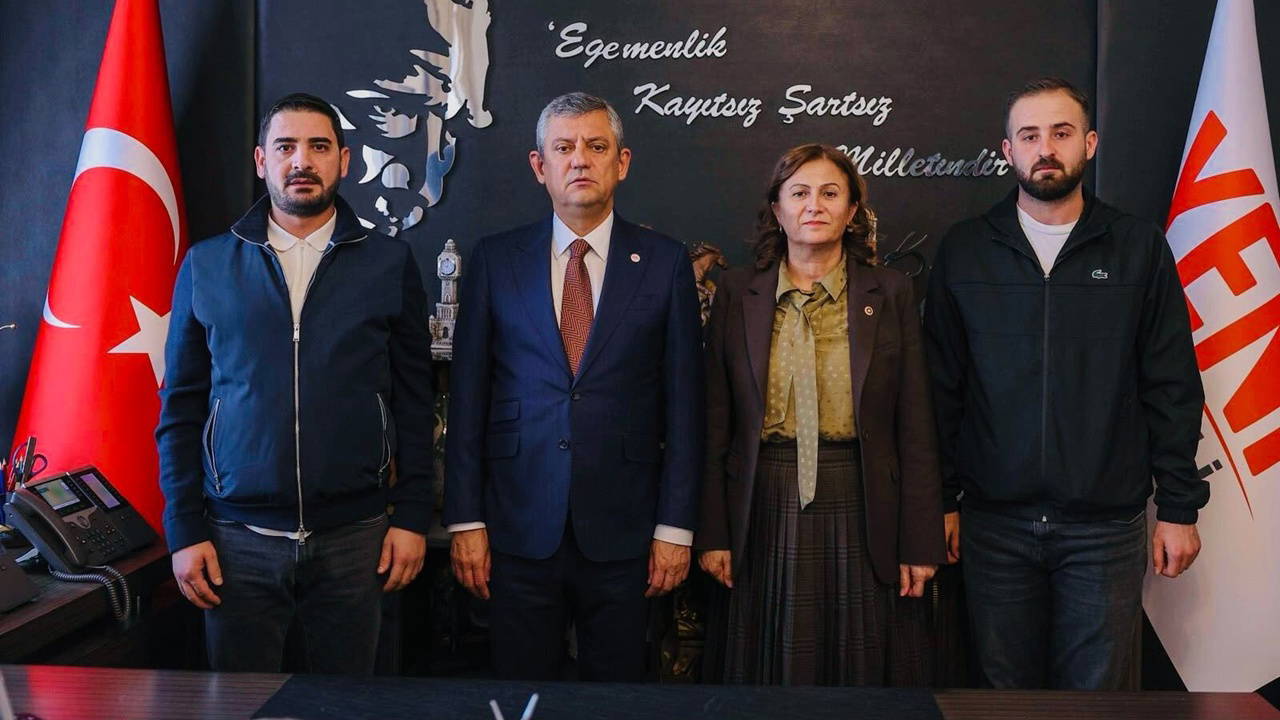 Narin Güran'ın ailesi Özgür Özel'i ziyaret etti