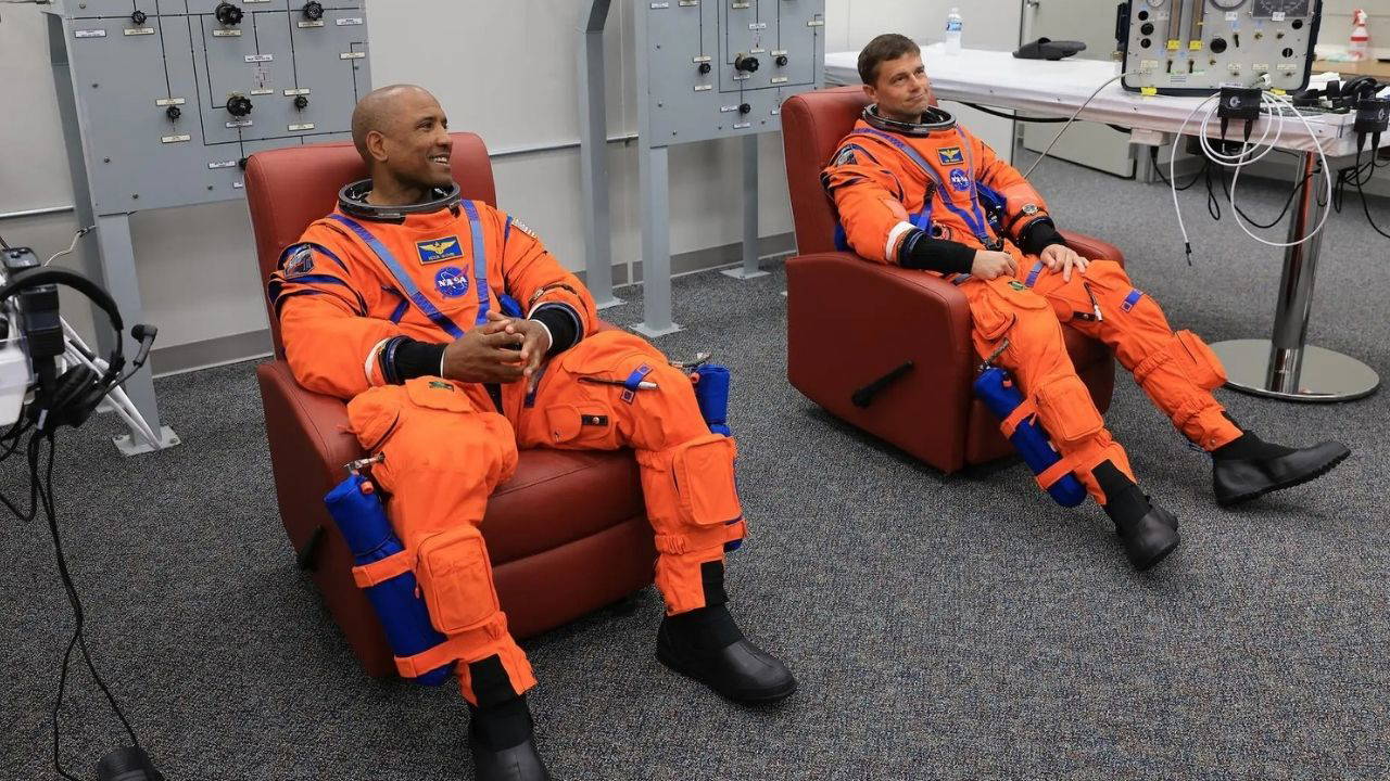 NASA Astronotları Artemis II'den Ayrılıyor
