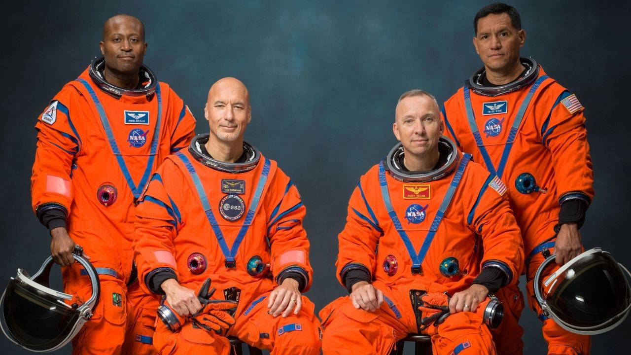 NASA, Artemis III Ay Görevi İçin Astronot Kadrosunu Açıkladı