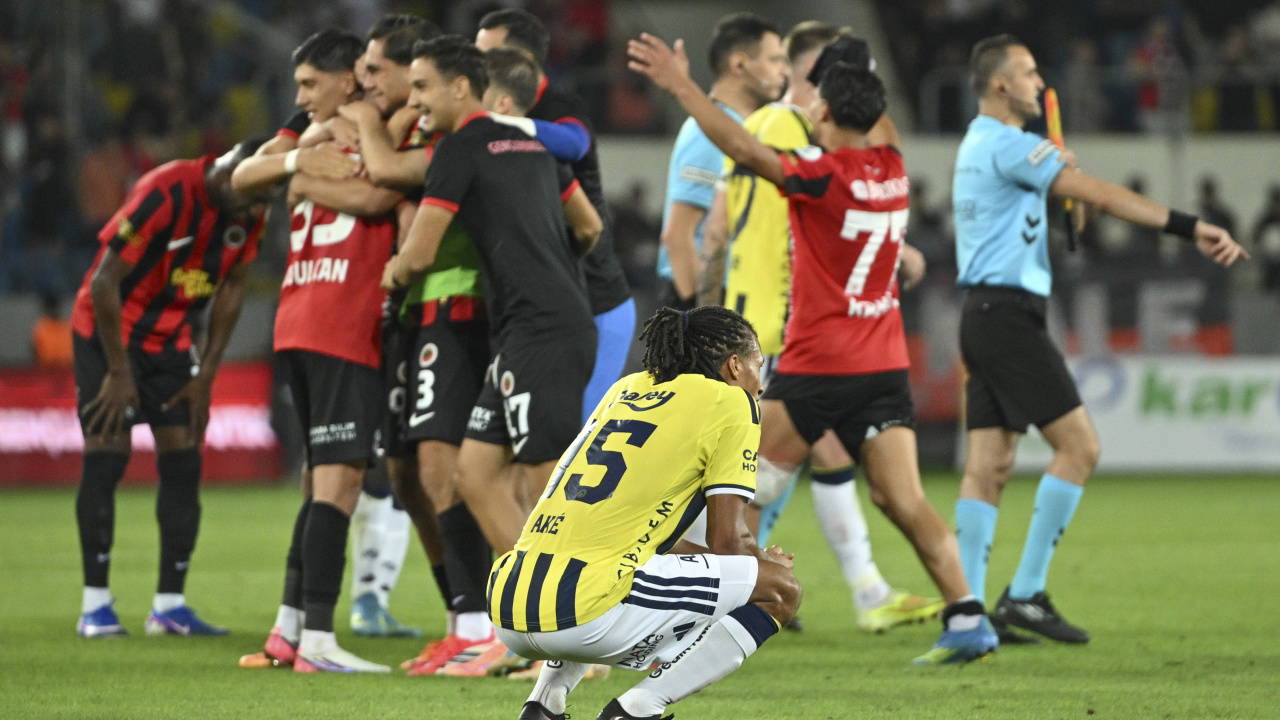 Nathan Ake'den Sert Mesaj: Daha İyisini Yapmalıyız