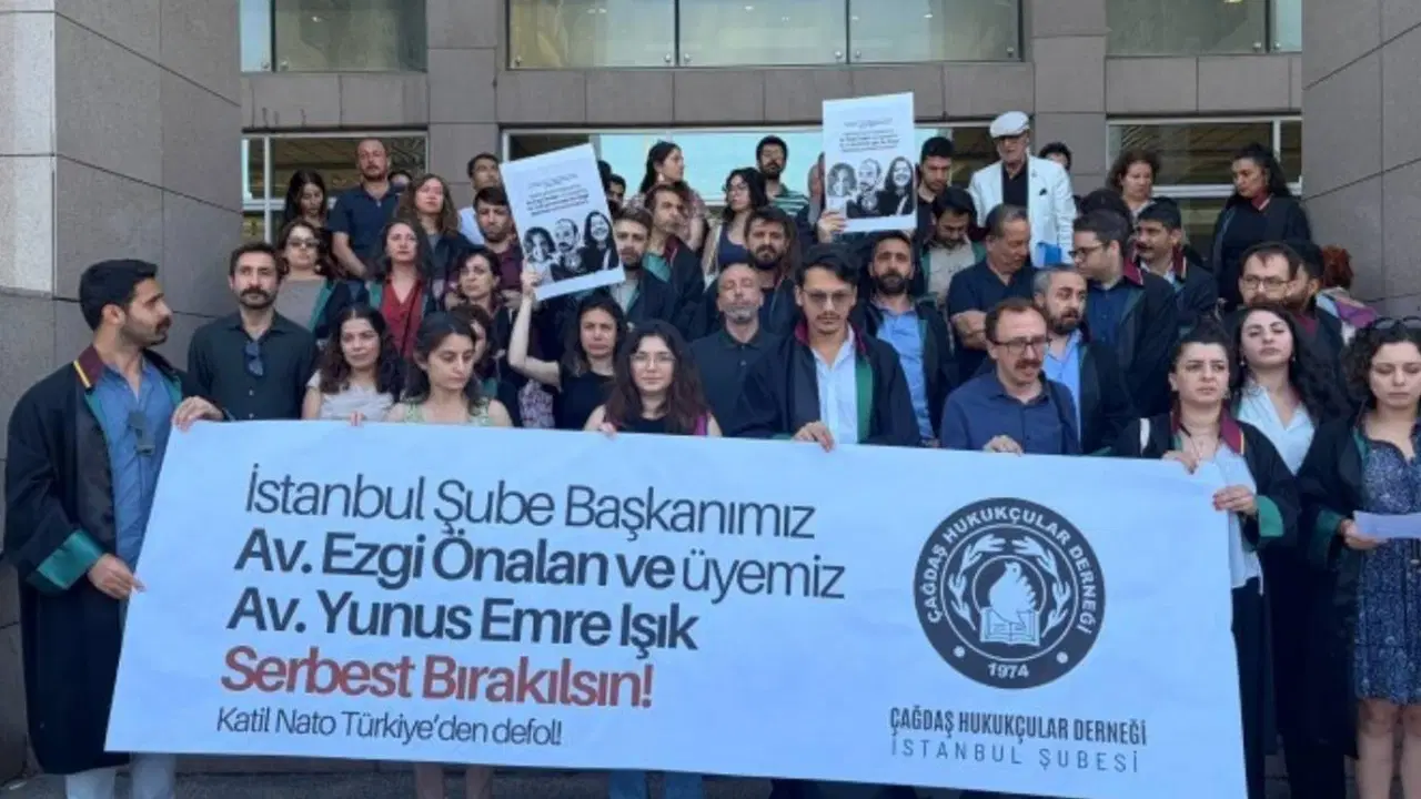 NATO operasyonunda tutuklanan avukatlar için basın açıklaması: Çağlayan Adliyesi'nde buluşma çağrısı