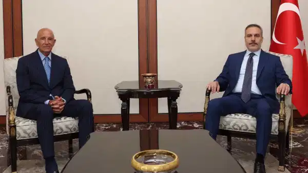 NATO Zirvesi Öncesi ABD Büyükelçisi Barrack, Bakan Fidan ile Görüştü