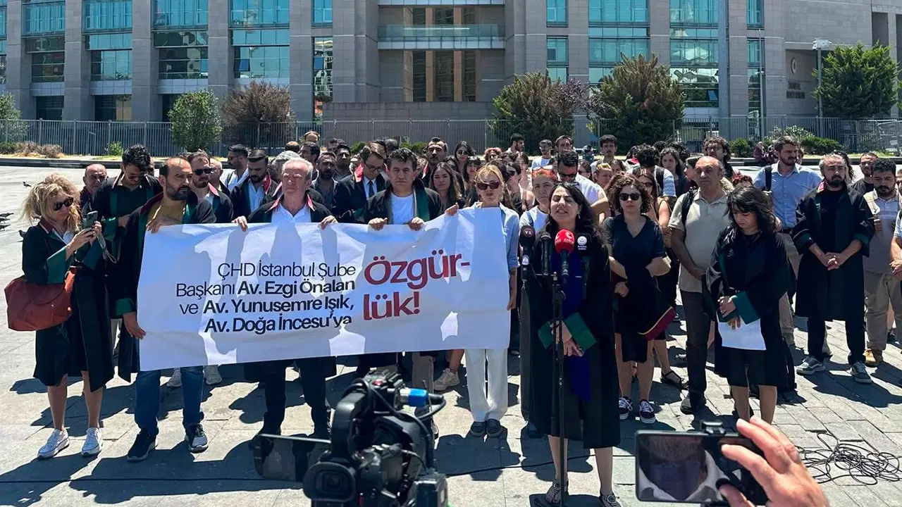NATO zirvesi öncesi operasyon: Avukatlar Çağlayan'da protesto edildi