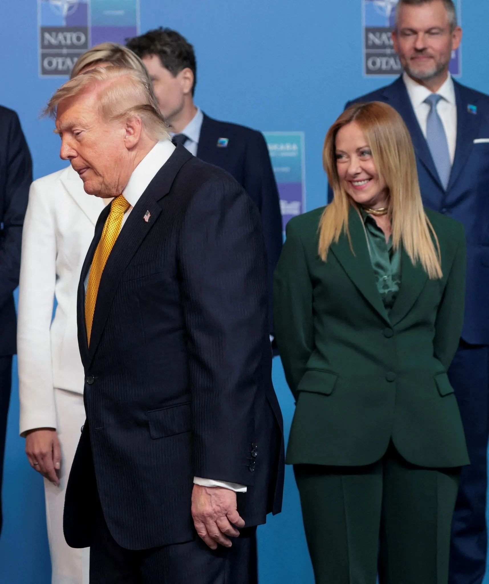 NATO Zirvesi'nde unutulmaz anlar: Liderler gülümsetti, şaşırttı