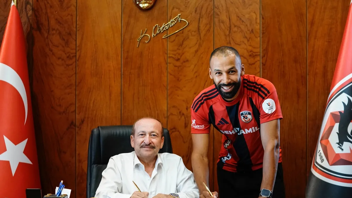 Nazım Sangare, Gaziantep FK'da Kaldı
