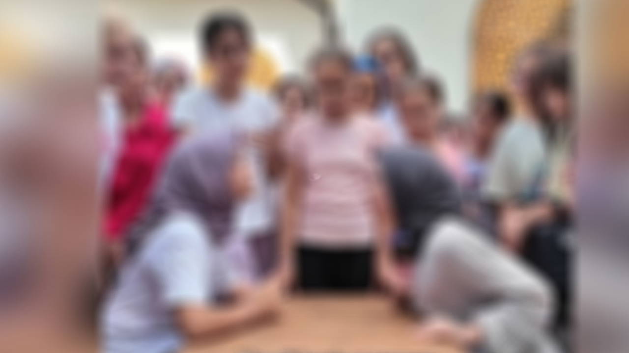 Nazlıaka'dan Eyüpsultan Müftülüğü'ne: Çocukları kutuplaştırmayın