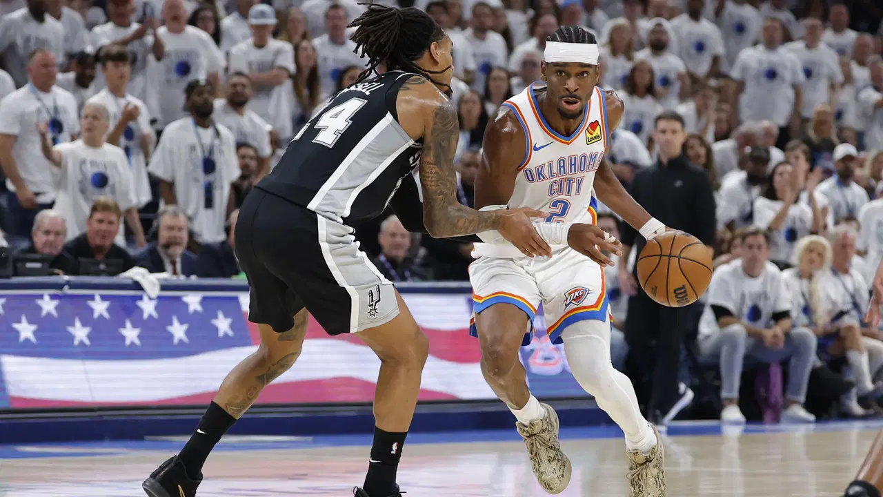 NBA'de Thunder, Spurs'ü Devirdi: Finale Bir Galibiyet Kaldı