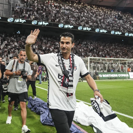 Necip Uysal'ın Yeni Mesleği: Teknik Direktörlük