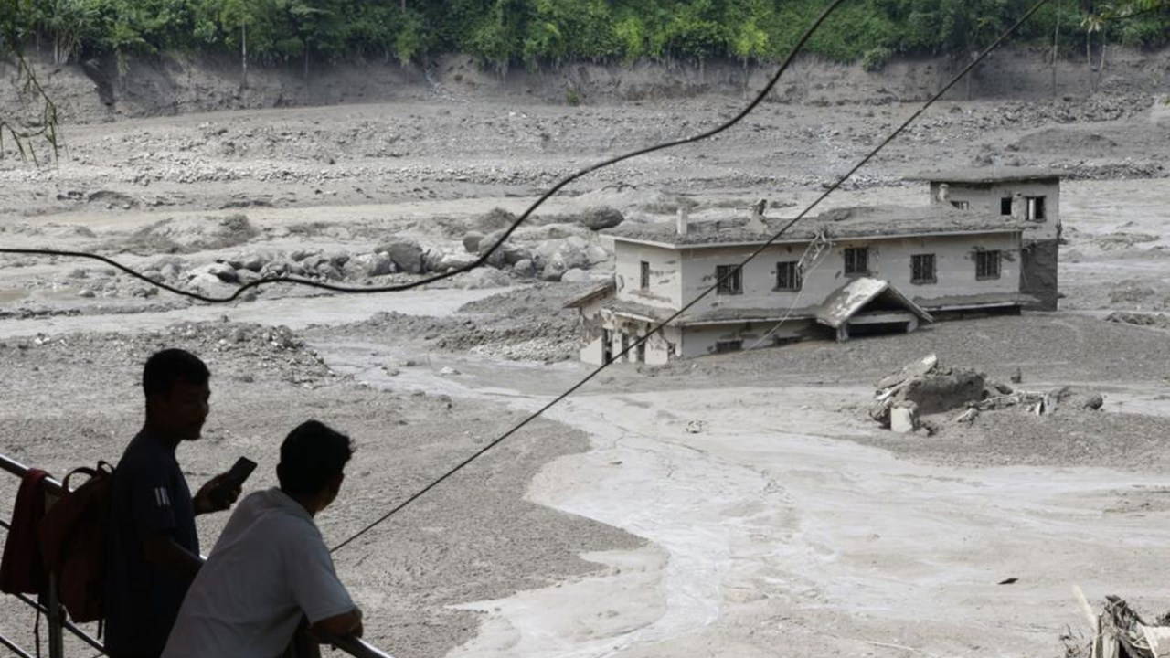Nepal'de sel felaketi: Can kaybı 903'e, kayıp sayısı 4 bin 247'ye yükseldi