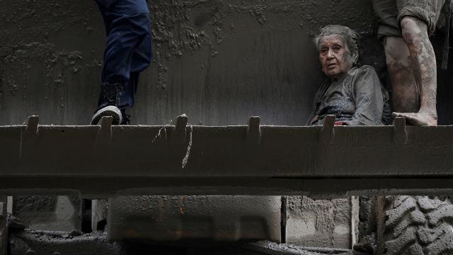 Nepal'deki Sel Felaketinde Ölü Sayısı 1355'e Yükseldi