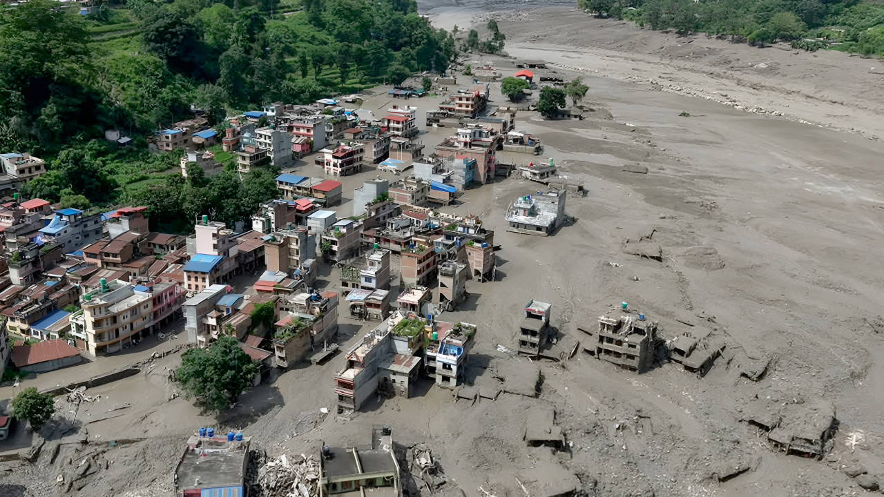 Nepal'de sel felaketi: Ölü sayısı 579'a yükseldi, 1924 kişi kayıp