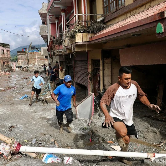 Nepal'deki Sel Felaketinde Ölü Sayısı 903'e Yükseldi