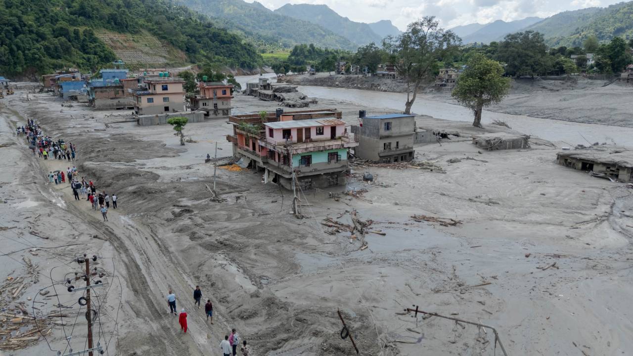 Nepal Sel Felaketinde Can Kaybı 1410'a Yükseldi