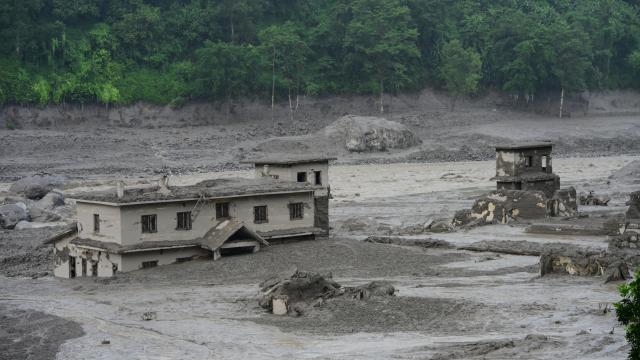 Nepal Selleri: Ölü Sayısı 157'ye Yükseldi, Binlerce Kişi Evsiz