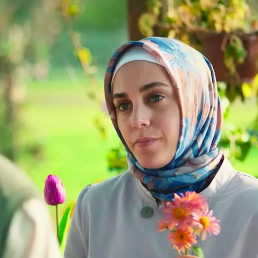 Netflix'in Bir Başkadır Dizisi İkinci Sezon Tarihini Duyurdu