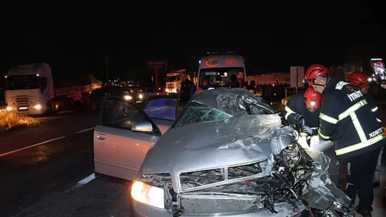 Nevşehir'de tır ile otomobil çarpıştı: 2 ölü