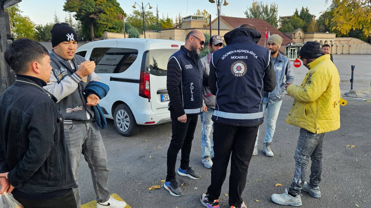 Nevşehir'de kaçak göçmen operasyonu: 25 Afgan yakalandı