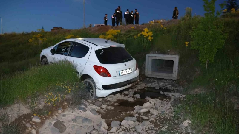 Nevşehir'de köpekten kaçış kazası: Anne ve bebek yaralandı