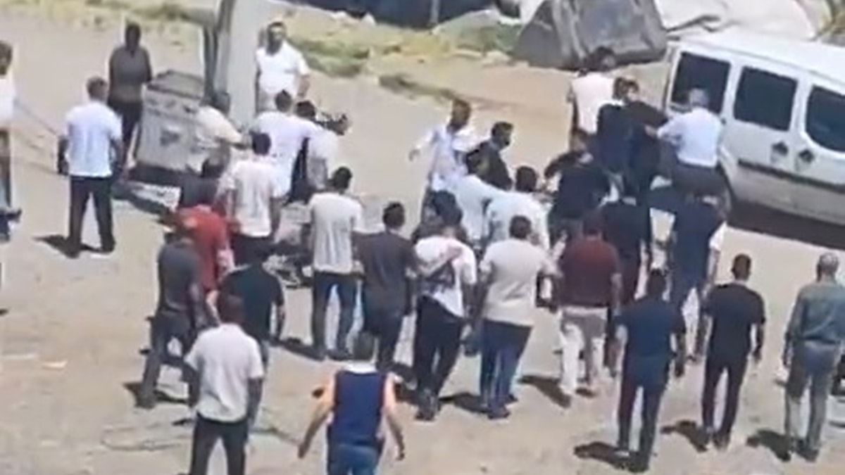 Nevzat Bahtiyar'ın oğlu ve yeğeninin karıştığı kavga davasında 15 şüpheli serbest