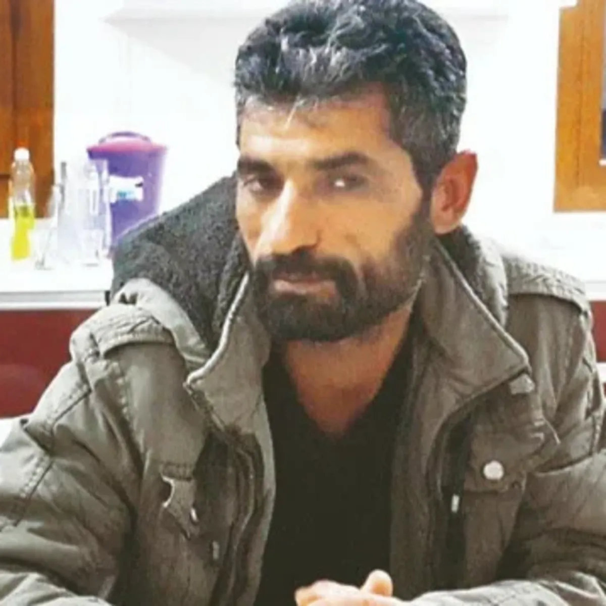 Nevzat Bahtiyar'ın oğlu ve yeğeni silahlı kavgada vuruldu