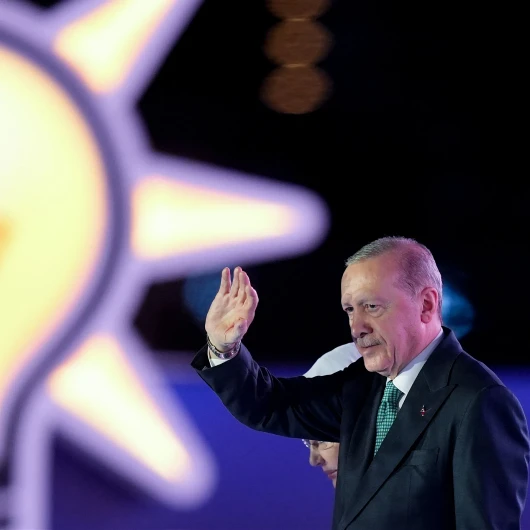 Nice 25 Yıllara Koca Reis: Gücünü Milletten Alan Lider