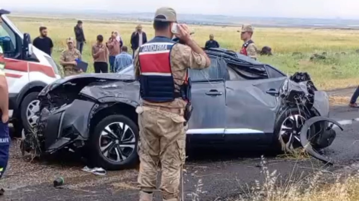Nişan Dönüşü Feci Kaza: 3 Ölü, 1 Yaralı