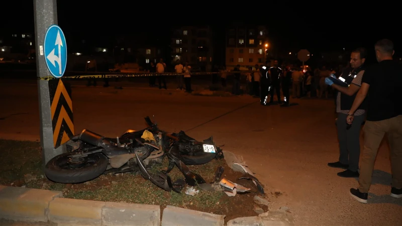 Nizip'te Motosiklet Kazası: 4 Yaralı Hastaneye Kaldırıldı
