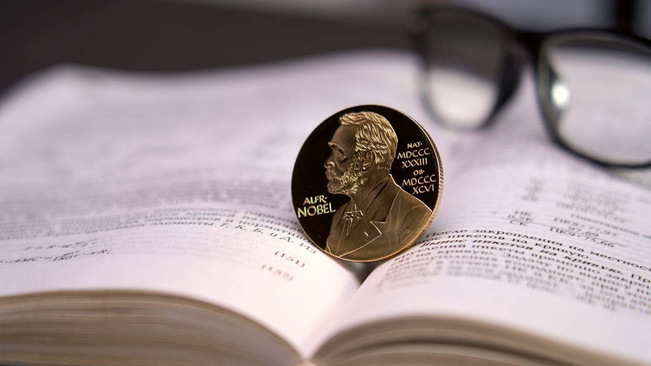 Nobel Edebiyat Ödülü Anne Carson'ın Oldu