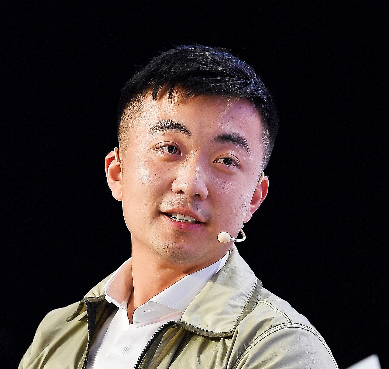 Nothing CEO'su Carl Pei'den iPhone Duo'ya Sert Eleştiri