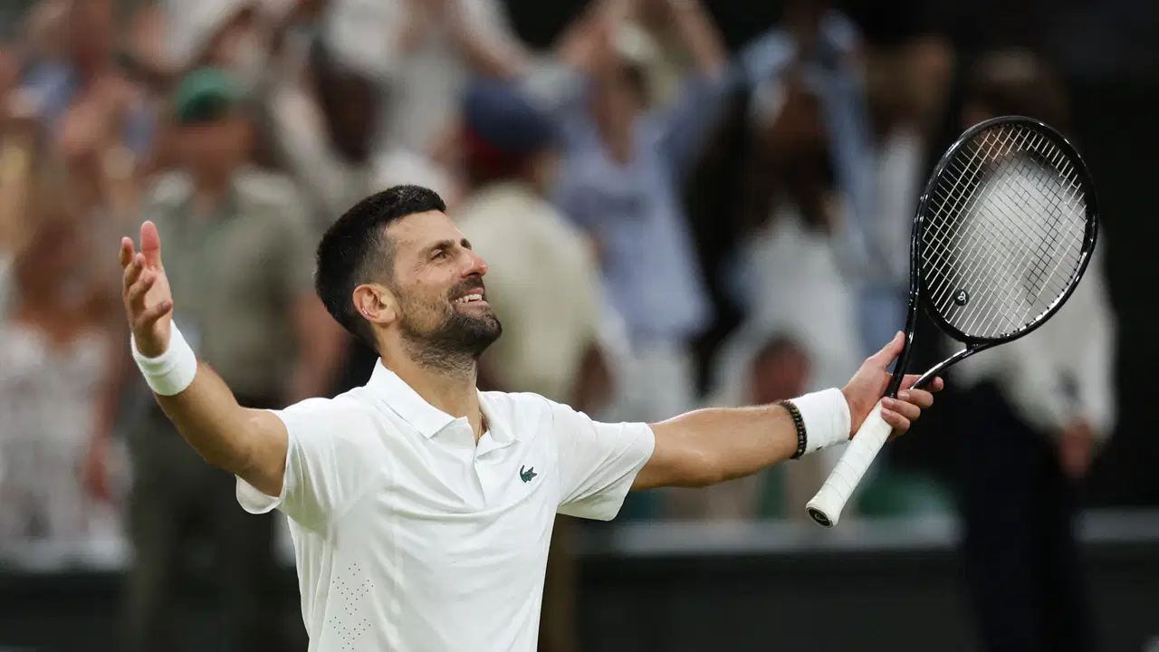 Novak Djokovic Wimbledon'da Yarı Finalde: 5 Saat 15 Dakikalık Maraton