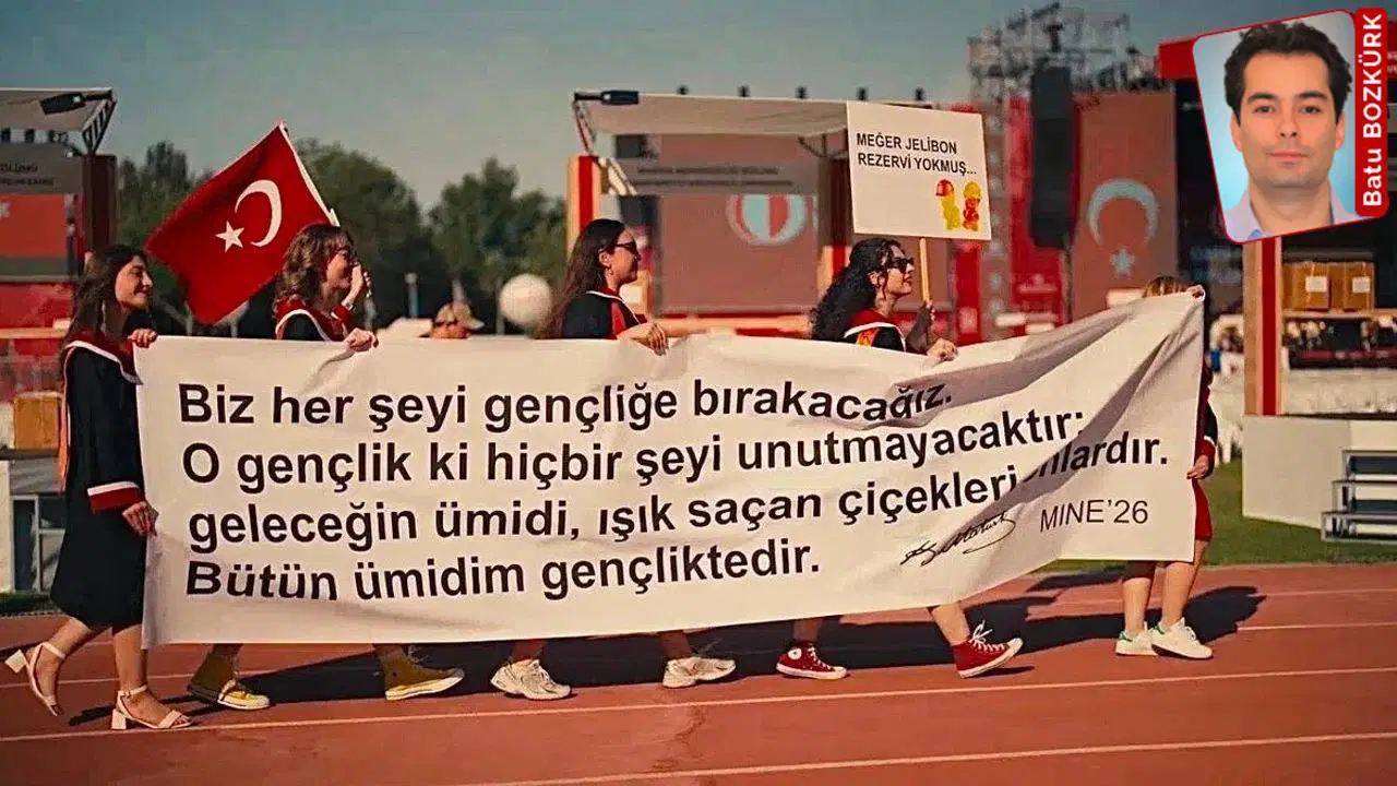 ODTÜ Mezuniyetinde Protesto Yürüyüşü ve Islıklı Tepki