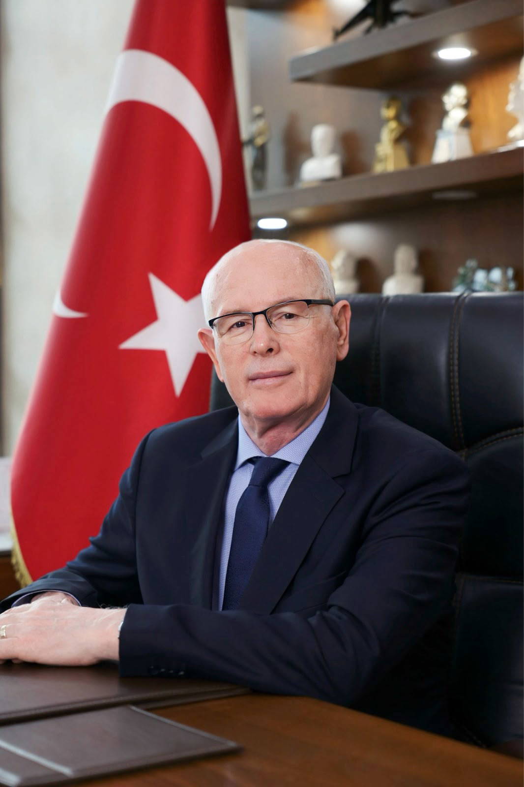 Odunpazarı Belediye Başkanı Kazım Kurt CHP'den İstifa Etti