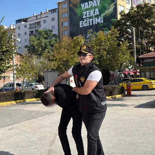 Öğrenciye Zorla Tespih Satan Şüpheliye Ev Hapsi