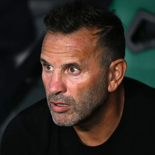 Okan Buruk'tan Transfer Eleştirisi: "Bir Türlü Anlatamıyorum