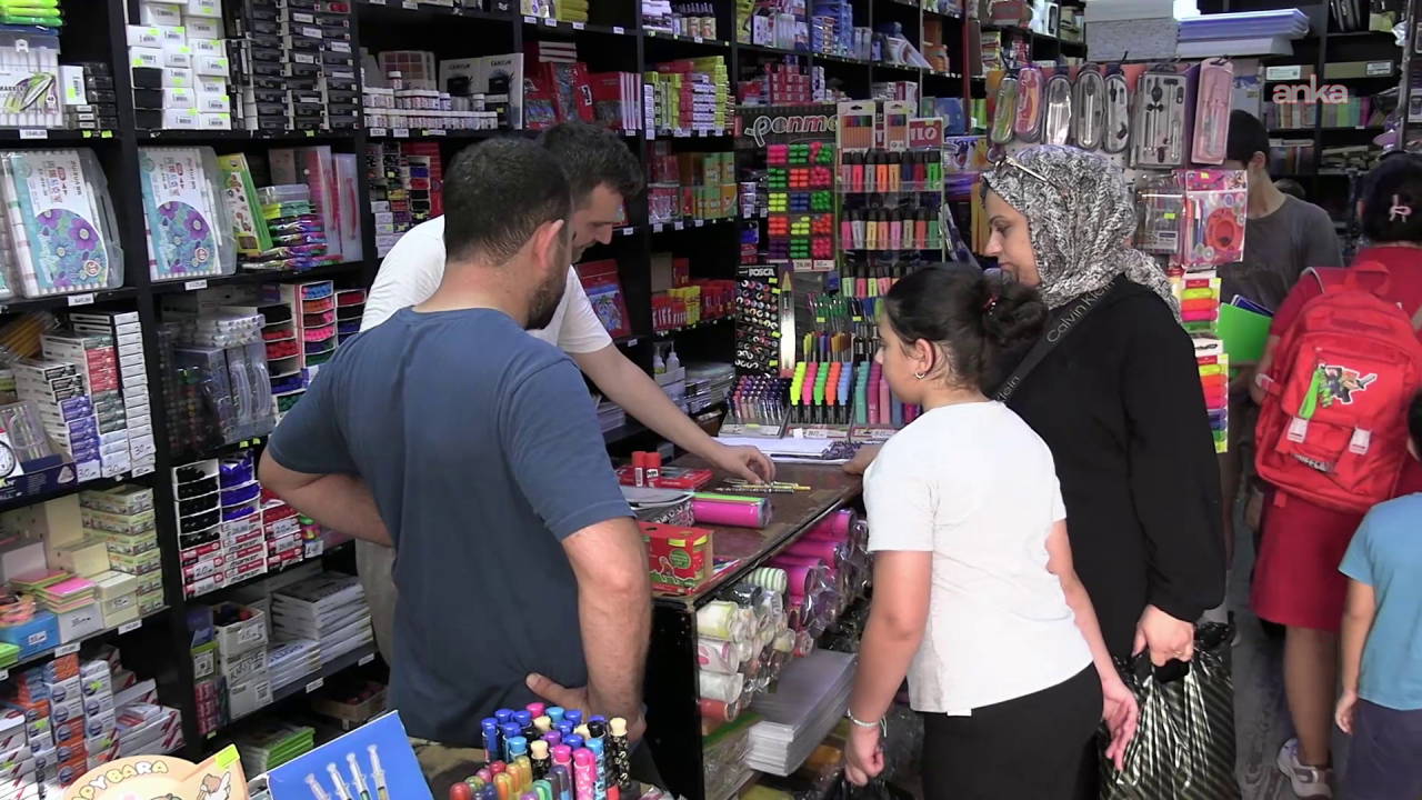 Okul Alışverişi Velileri Zorluyor: Masraf 10 Bin Lirayı Aştı