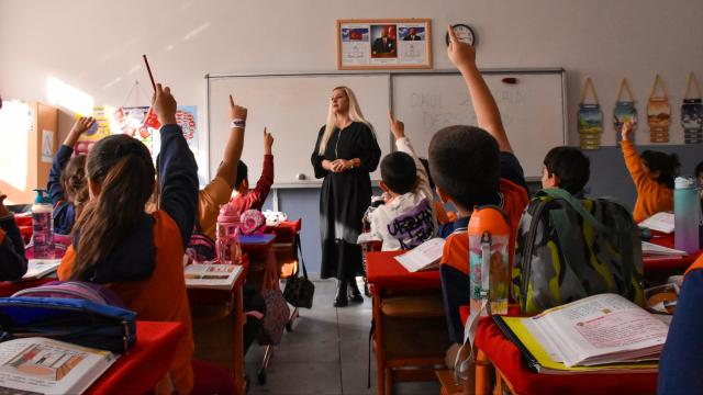 Okullarda yeni dönem: Güvenlik aramaları ve randevusuz veli görüşmesi yasak