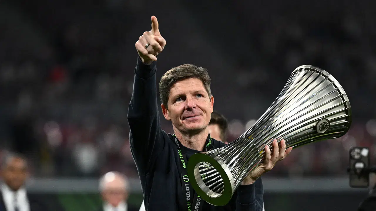 Oliver Glasner: Crystal Palace'ta bir dönem sona erdi, kupa ile taçlandı