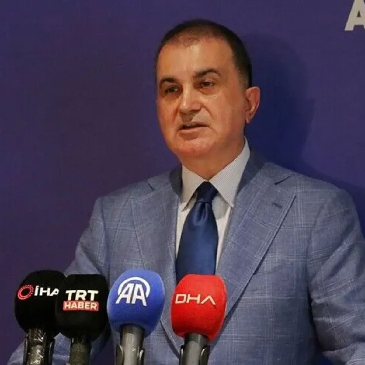 Ömer Çelik'ten Özgür Özel'e sert tepki: Haddini aşmıştır