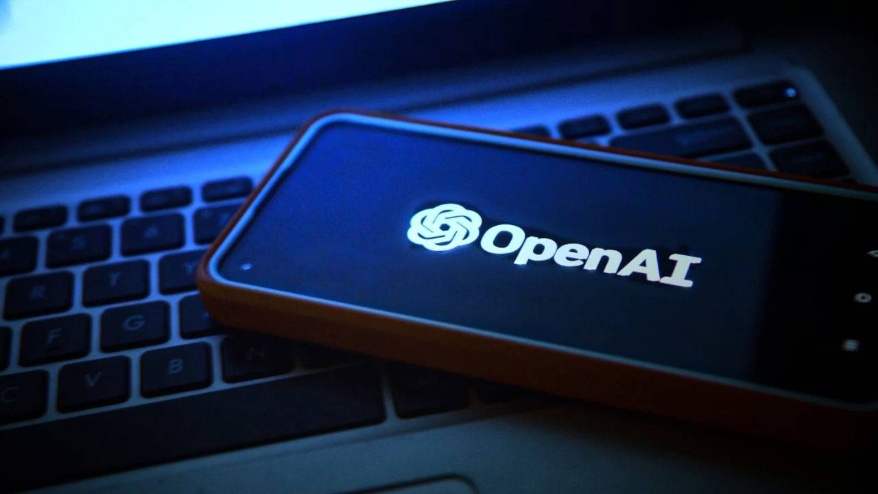 OpenAI CEO'su Altman: Yapay Zeka Otoriterliği Tehlikesi Gerçek