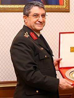 Orgeneral Bayraktaroğlu Mekke Savunma Anlaşması Toplantısı'nda