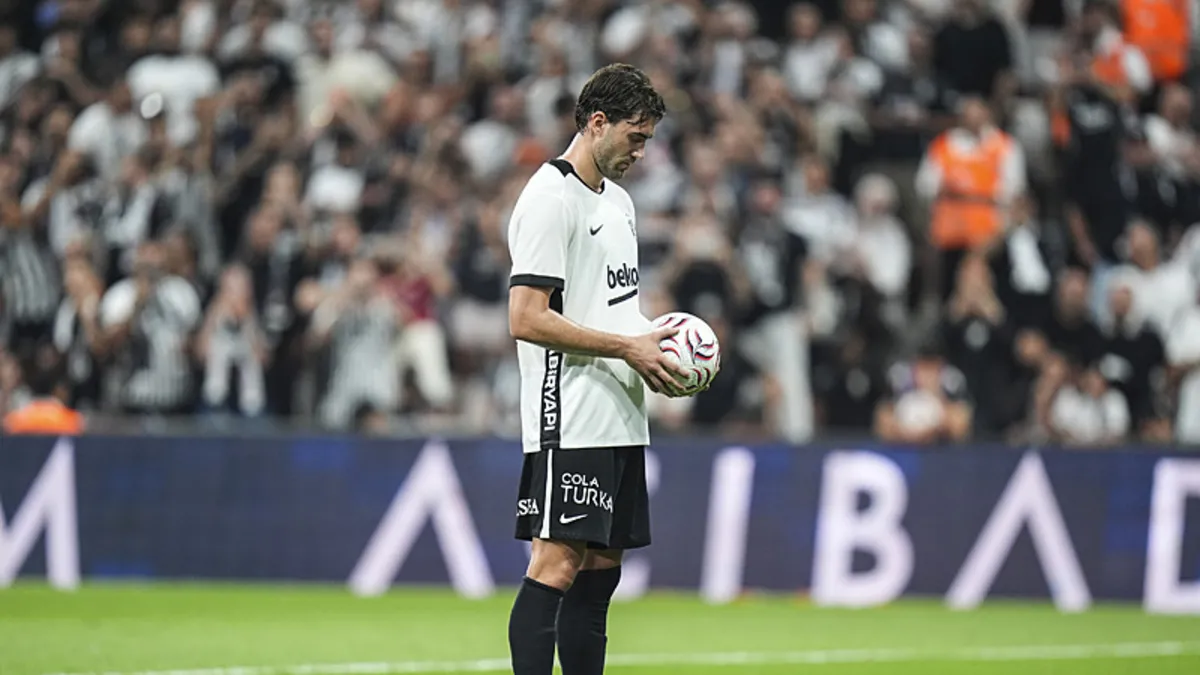 Orkun Kökçü Vlahovic'e Penaltıyı Bıraktı