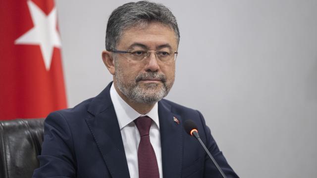 Orman Yangınları Kontrol Altında: Bakan Yumaklı'dan Açıklama